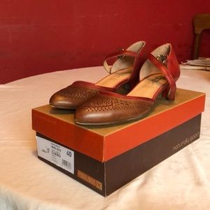 Pikolinis T strap shoes